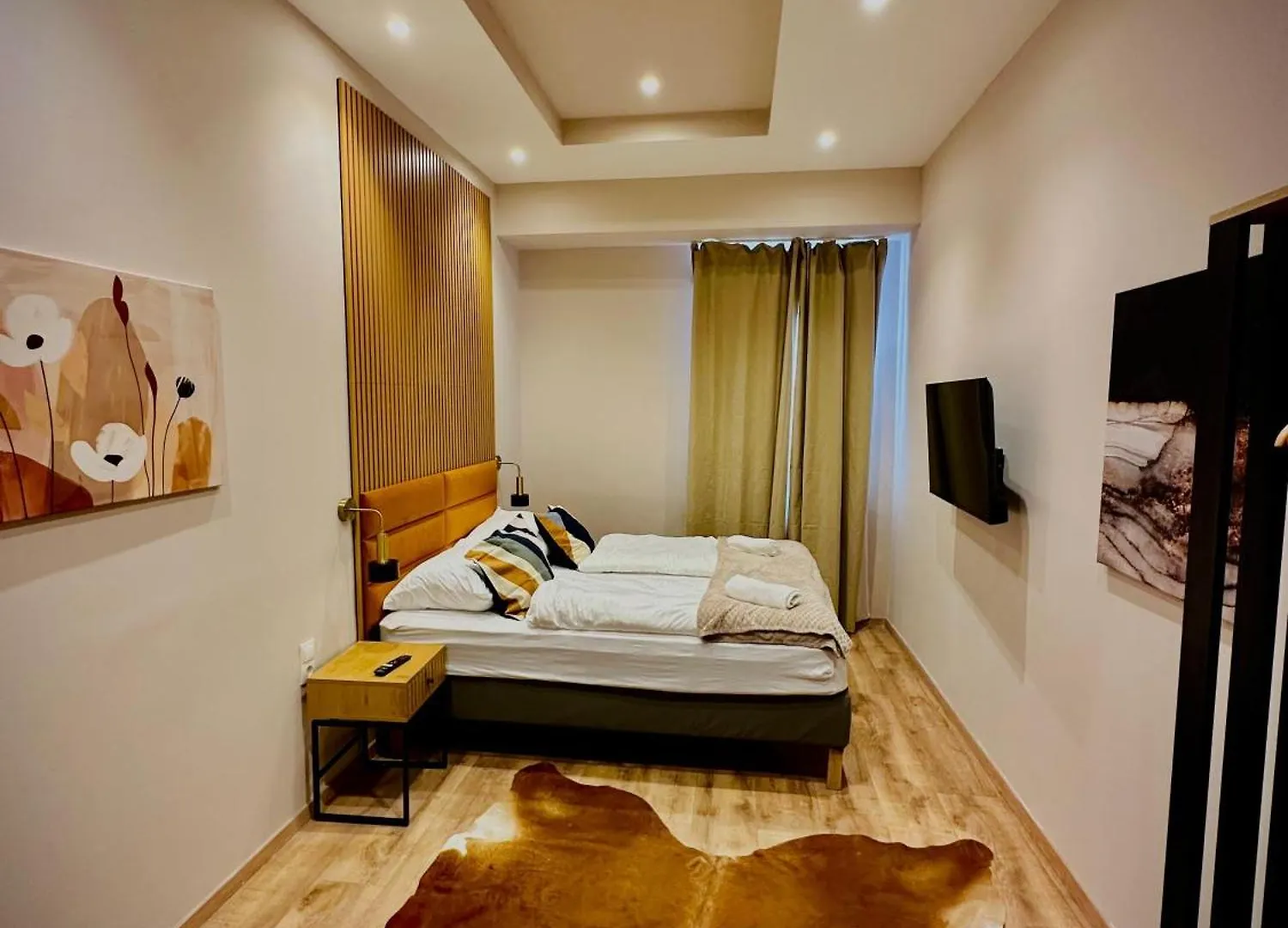 Wiener Stadthalle Boutique Rooms - Ideal For Couples location