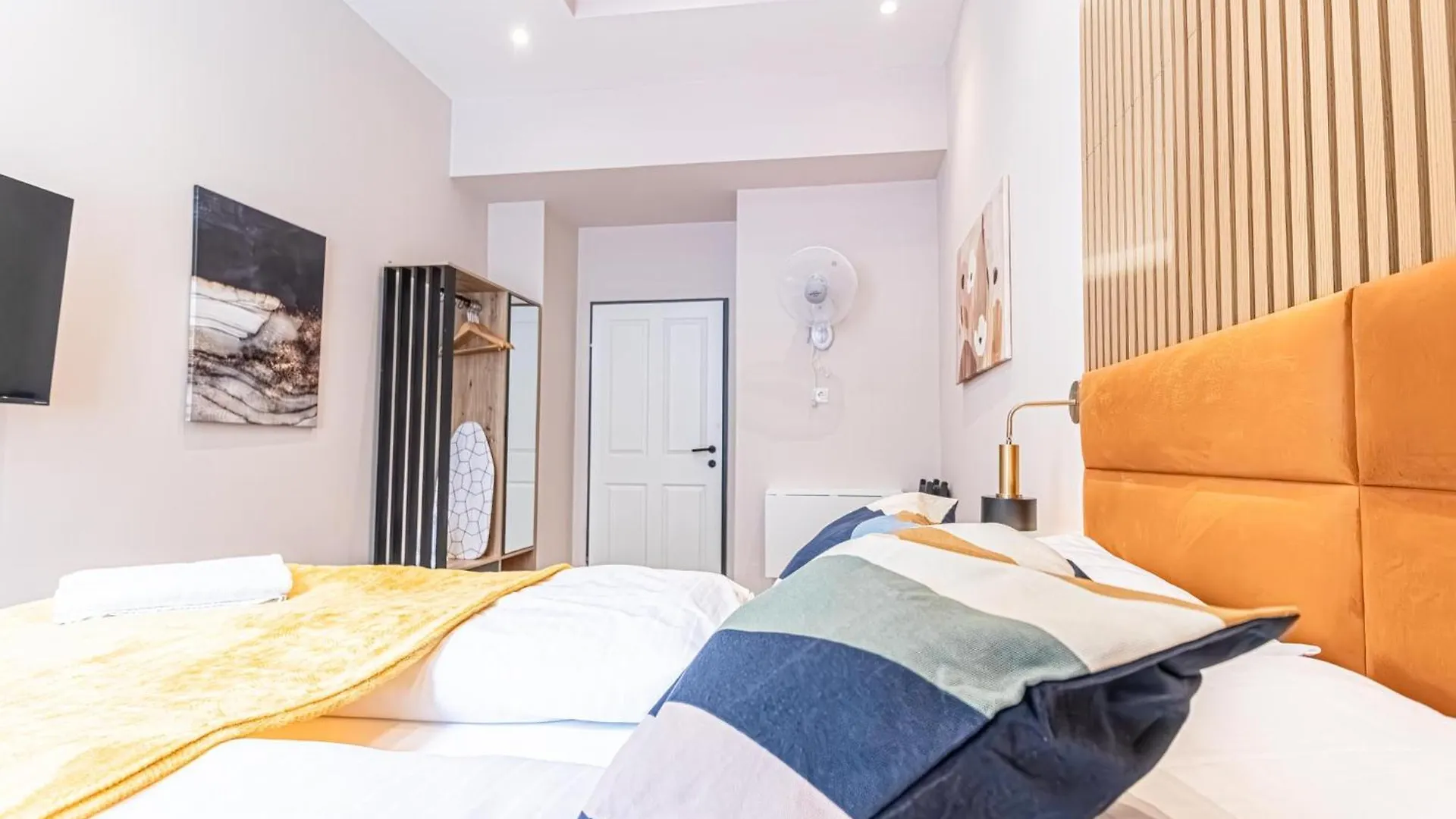 Wiener Stadthalle Boutique Rooms - Ideal For Couples 0*, Vienna Austria