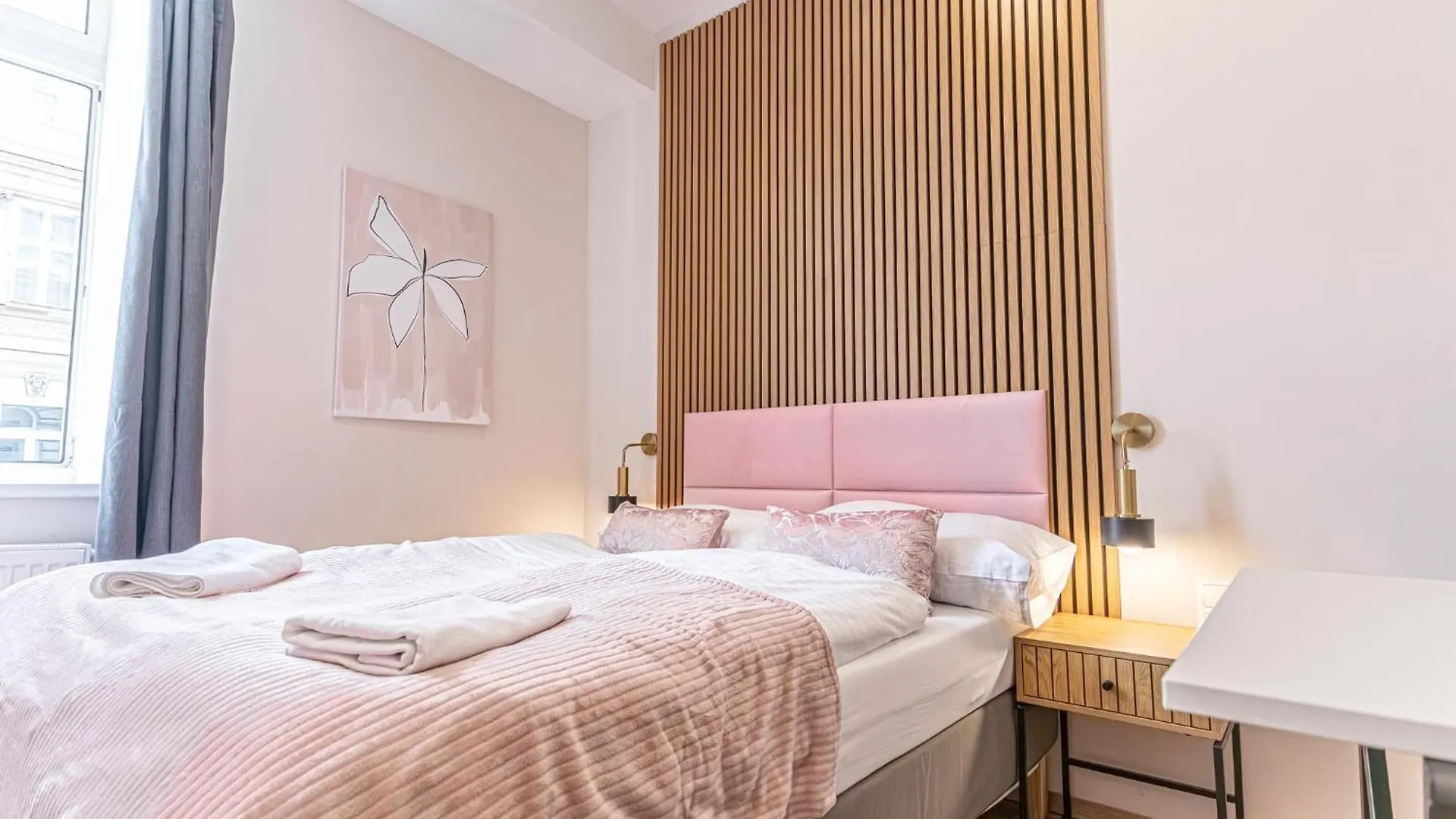Apartment Wiener Stadthalle Boutique Rooms - Ideal For Couples