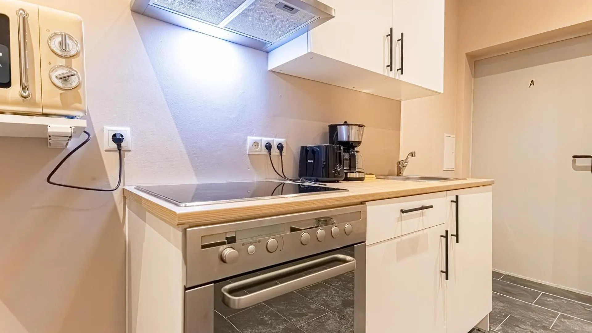 Wiener Stadthalle Boutique Rooms - Ideal For Couples 0*, Vienna Austria