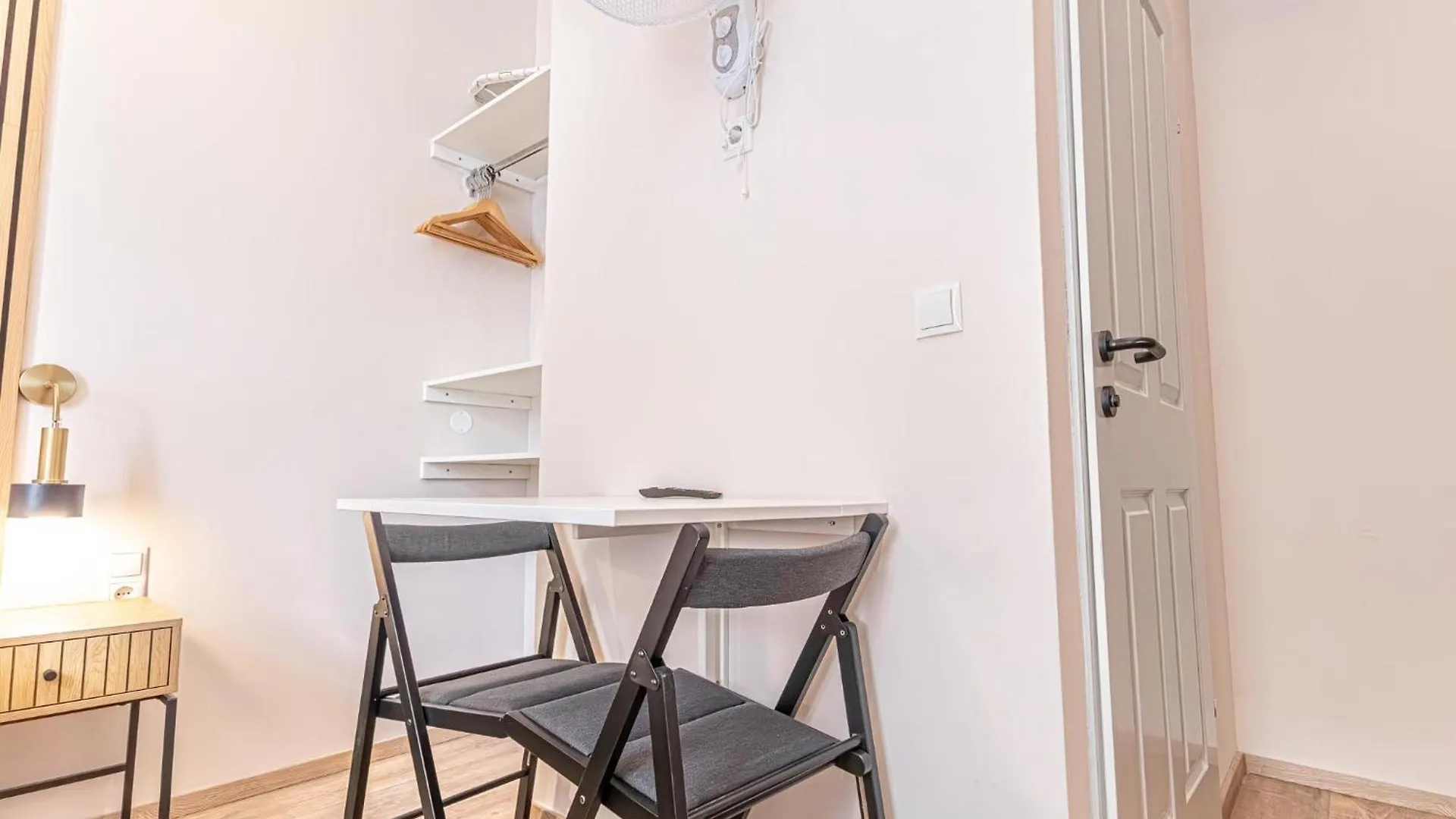 Wiener Stadthalle Boutique Rooms - Ideal For Couples 0*, Vienna Austria