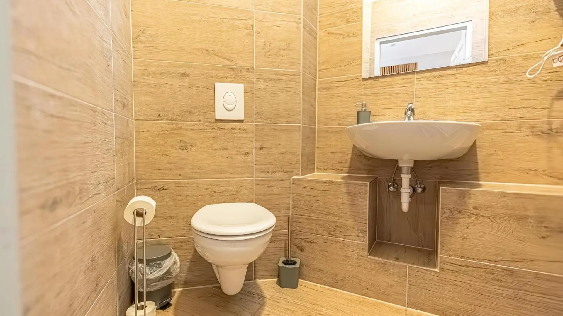 Wiener Stadthalle Boutique Rooms - Ideal For Couples Austria